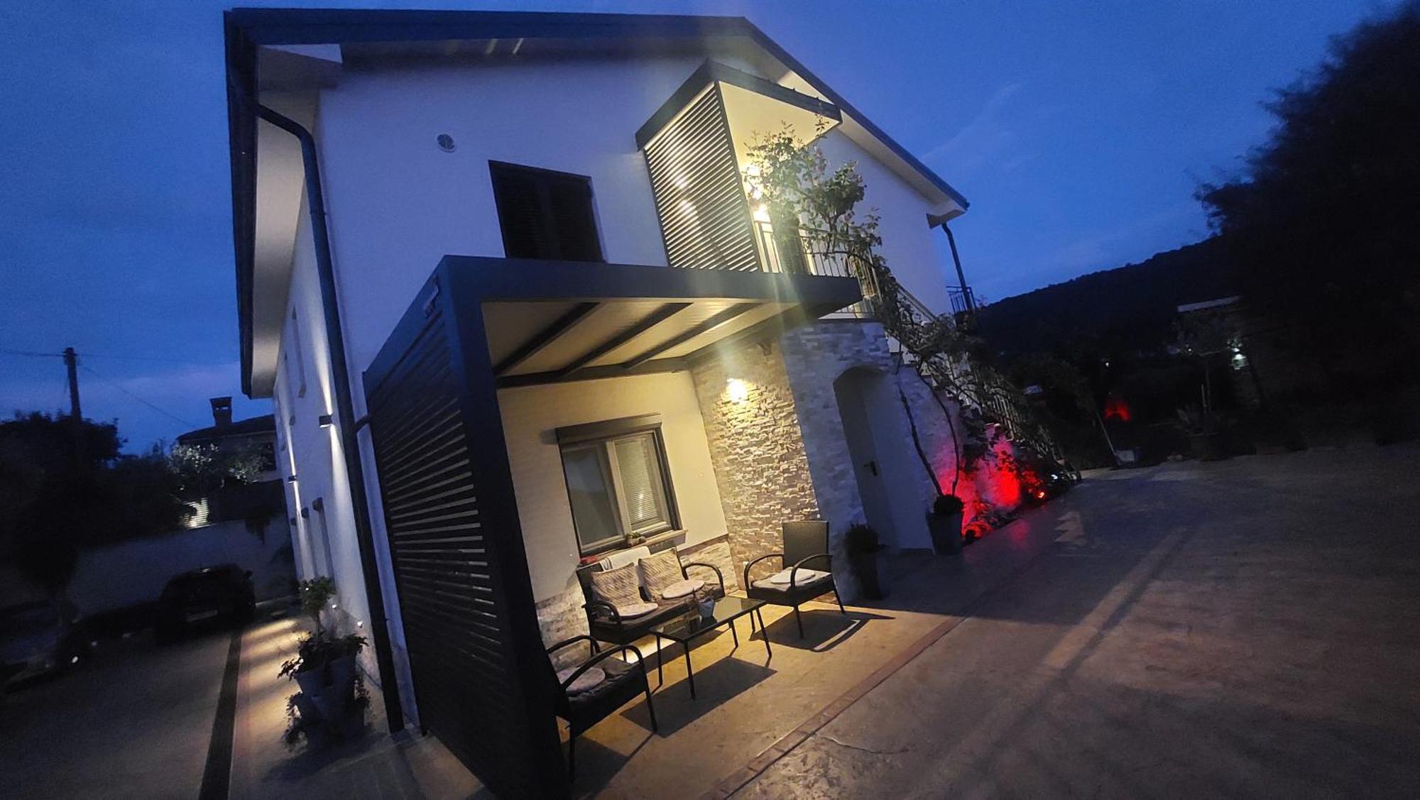 New Istrian Experience By Istrian Apartments Koper Bagian luar foto